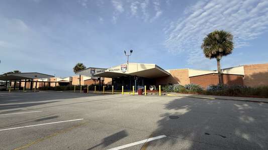 Duval County Public Schools in Jacksonville Florida - Samuel W. Wolfson School for Advanced Studies Slideshow Image 14