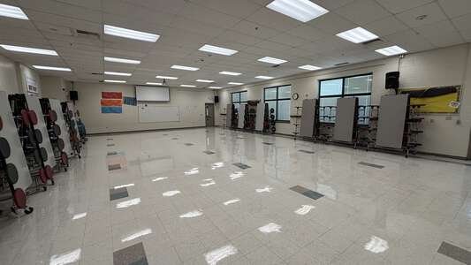 Dalton Elementary School in Dalton Gardens Idaho - Cafeteria Slideshow Image 2