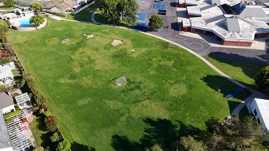 Deerfield Elementary School in Irvine California - Practice Field Slideshow Image 2