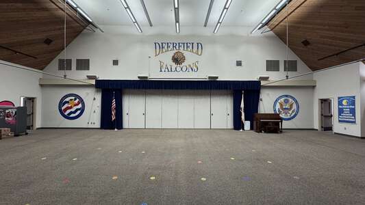 Deerfield Elementary School in Irvine California - Multi Purpose Room Slideshow Image 3