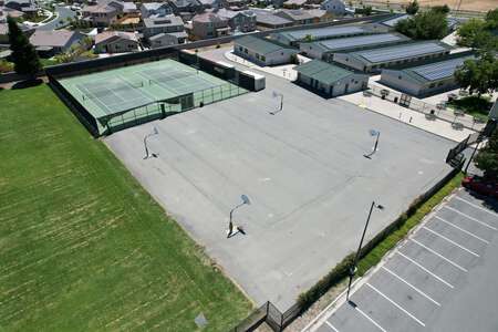 Dozier-Libbey Medical High School in Antioch California - Outdoor Basketball Courts Slideshow Image 3