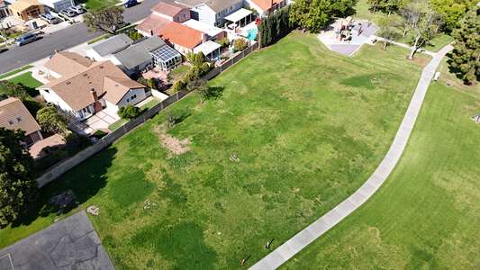 El Camino Real Elementary School in Irvine California - Soccer Field Slideshow Image 1