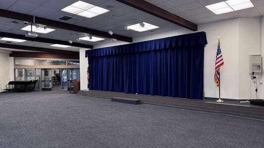 Eastshore Elementary School in Irvine California - Multi Purpose Room Slideshow Image 0