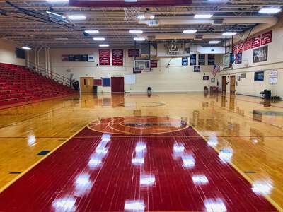 Old East Hardin Middle School in Glendale Kentucky - Gym Slideshow Image 0