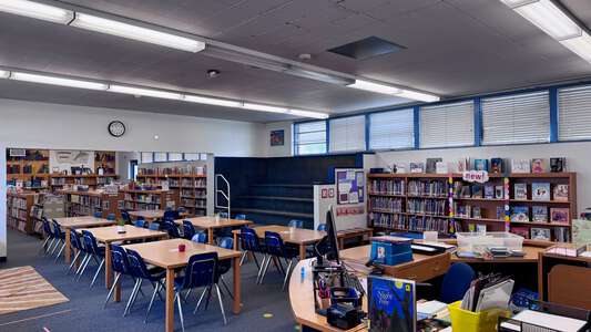 El Marino Language School in Culver City California - Library Slideshow Image 1