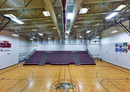 East Valley Middle School in Nampa Idaho - Gym Slideshow Image 0