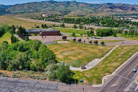 Franklin Middle School in Pocatello Idaho - Baseball Field Slideshow Image 2