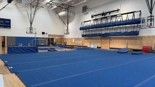 Federal Way High School in Federal Way Washington - Small Gym Slideshow Image 6
