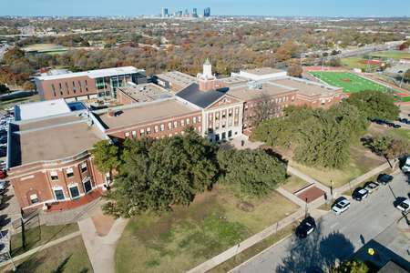 Fort Worth Independent School District in Fort Worth Texas - Polytechnic High School Slideshow Image 5