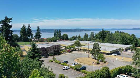 Federal Way Public Schools in Federal Way Washington - Nautilus K-8 Slideshow Image 11