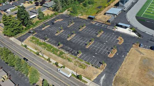 Federal Way Memorial Field in Federal Way Washington - Parking Lot Slideshow Image 3
