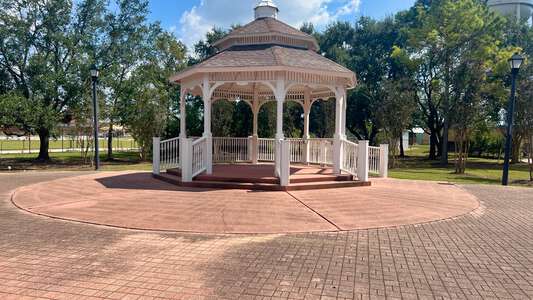 Gazebo at City Hall in Pearland Texas - Gazebo at City Hall Slideshow Image 1
