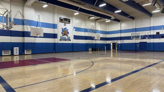 Hosler Middle School in Lynwood California - Gym Slideshow Image 2