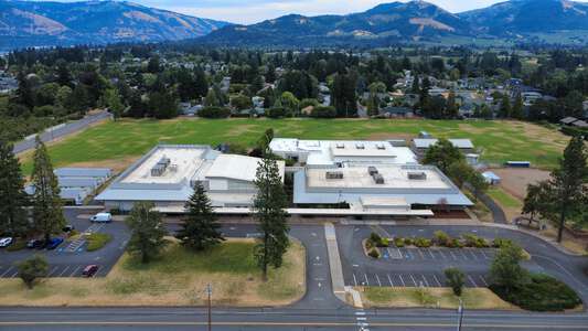 Hood River County School District in Hood River Oregon - Westside Elementary School Slideshow Image 1