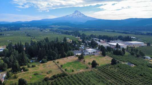 Hood River County School District in Hood River Oregon - Parkdale Elementary School Slideshow Image 5