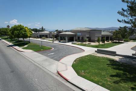 Hemet Unified School District in Hemet California - Dartmouth Middle School Slideshow Image 6
