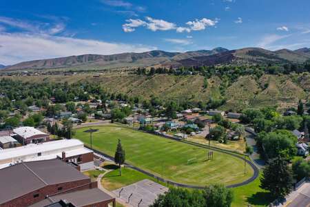Irving Middle School in Pocatello Idaho - Track & Field Slideshow Image 2