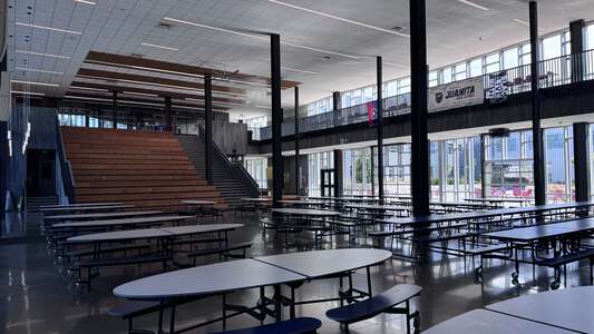 Juanita High School in Kirkland Washington - Cafeteria Slideshow Image 2
