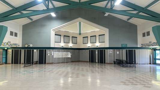 Jack London Elementary School in Antioch California - Multi-Purpose Room Slideshow Image 3