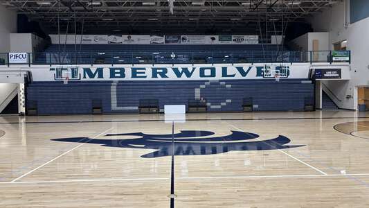 Lake City High School in Coeur d' Alene Idaho - Main Gym Slideshow Image 1