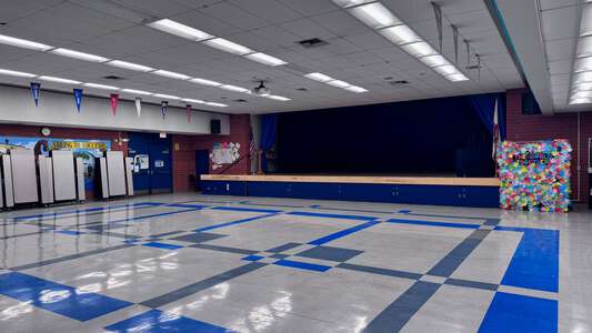 Linwood E. Howe Elementary School in Culver City California - Cafetorium Slideshow Image 0