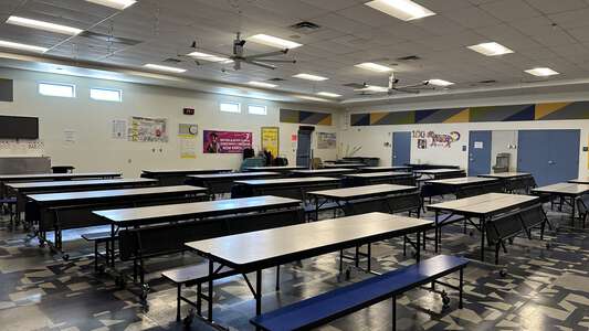 Lowell Elementary School in Phoenix Arizona - Cafeteria Slideshow Image 1