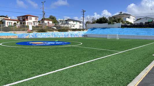 Loma Portal Elementary in San Diego California - Practice Field Slideshow Image 2