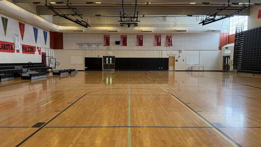 Lakota Middle School in Federal Way Washington - Gym - Main Slideshow Image 1
