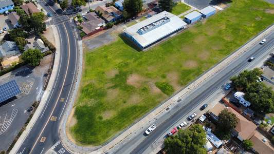 Live Oak High School in Antioch California - Practice Field 2 Slideshow Image 1