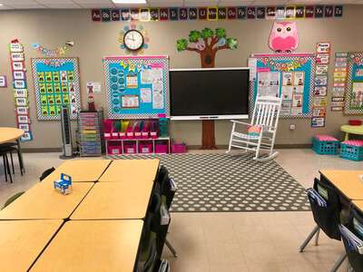 Laureate Park Elementary School in Orlando Florida - Classroom Slideshow Image 0