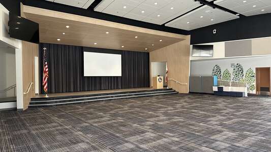 Loma Ridge Elementary School in Irvine California - Multi Purpose Room Slideshow Image 0
