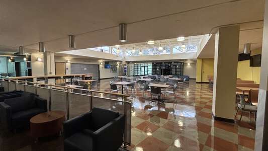 Merritt College in Oakland California - Dining Room Slideshow Image 3
