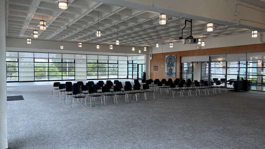 Merritt College in Oakland California - Student Lounge Slideshow Image 0