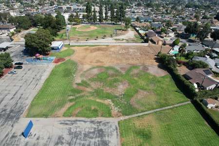Montvue Elementary School in Pomona California - Field - Practice Slideshow Image 0