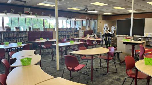 Mission Elementary School in Antioch California - Library Slideshow Image 0