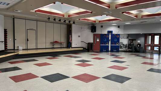 McSweeny Elementary School in Hemet California - Multi-Purpose Room Slideshow Image 0