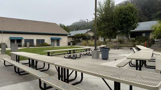 Main Street Elementary School in Soquel California - Courtyard Slideshow Image 2