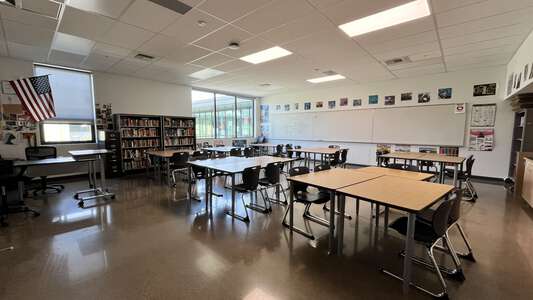 North Eugene High School in Eugene Oregon - Classroom Slideshow Image 3