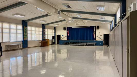 Noddin Elementary School in San Jose California - Cafeteria Slideshow Image 0