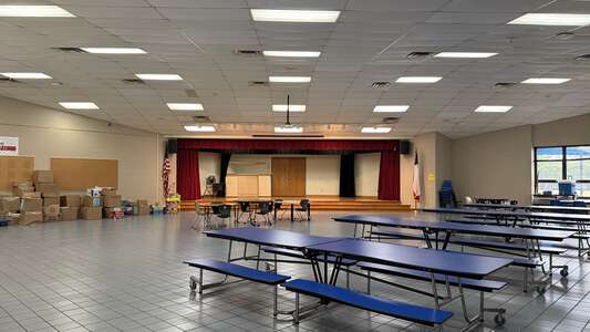 Pinkerton Elementary School in Coppell Texas - Cafeteria Slideshow Image 0