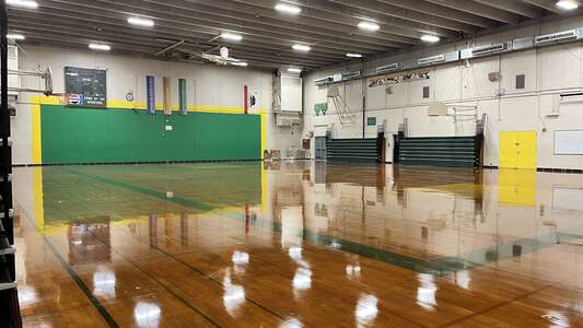 Park Middle School in Antioch California - Gym Slideshow Image 3
