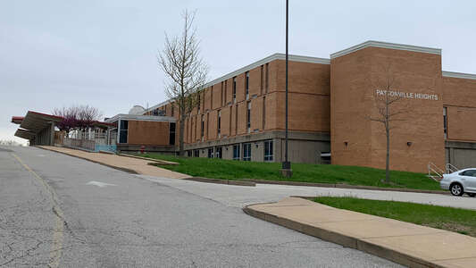 Pattonville School District in St. Ann Missouri - Pattonville Heights Middle School Slideshow Image 2