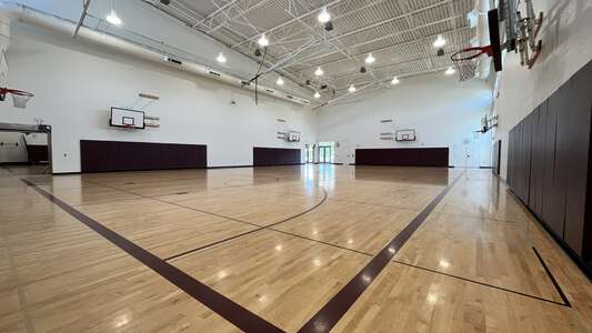 Roosevelt Middle School in Eugene Oregon - Gym - Small Slideshow Image 0