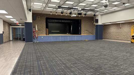 Rancho San Joaquin Middle School in Irvine California - Multi Purpose Room Slideshow Image 1