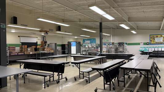 San Antonio Elementary School in Dade City Florida - Cafeteria Slideshow Image 1