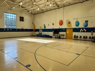 Settles Bridge Elementary School in Suwanee Georgia - Gym Slideshow Image 0