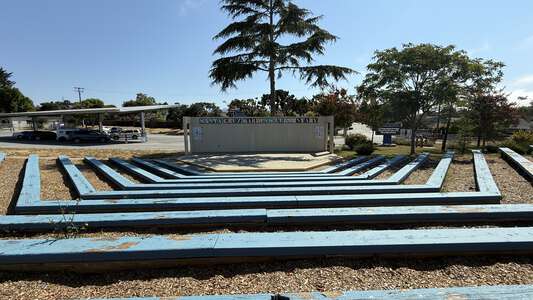 Santa Cruz Gardens Elementary School in Santa Cruz California - Amphitheater Slideshow Image 1