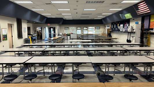 Skyway Elementary School in Coeur d' Alene Idaho - Multi Purpose Room Slideshow Image 3