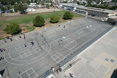 San Jose Elementary School in Pomona California - Blacktop / Basketball Courts Slideshow Image 2