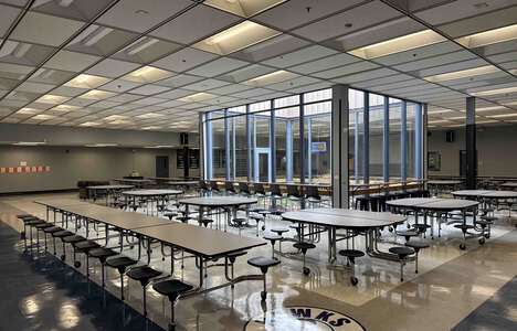 South Middle School in Nampa Idaho - Cafeteria Slideshow Image 1